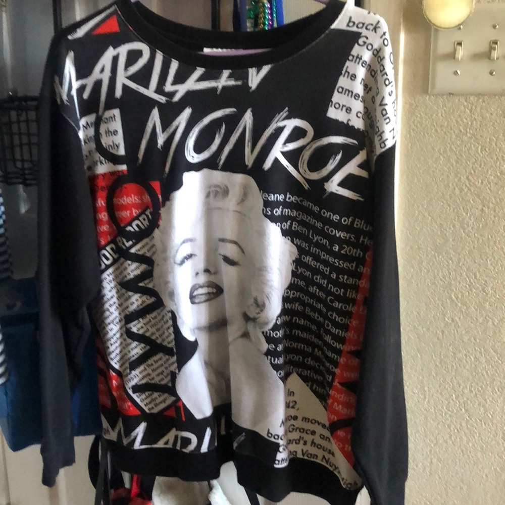 Marilyn Monroe Sweater
